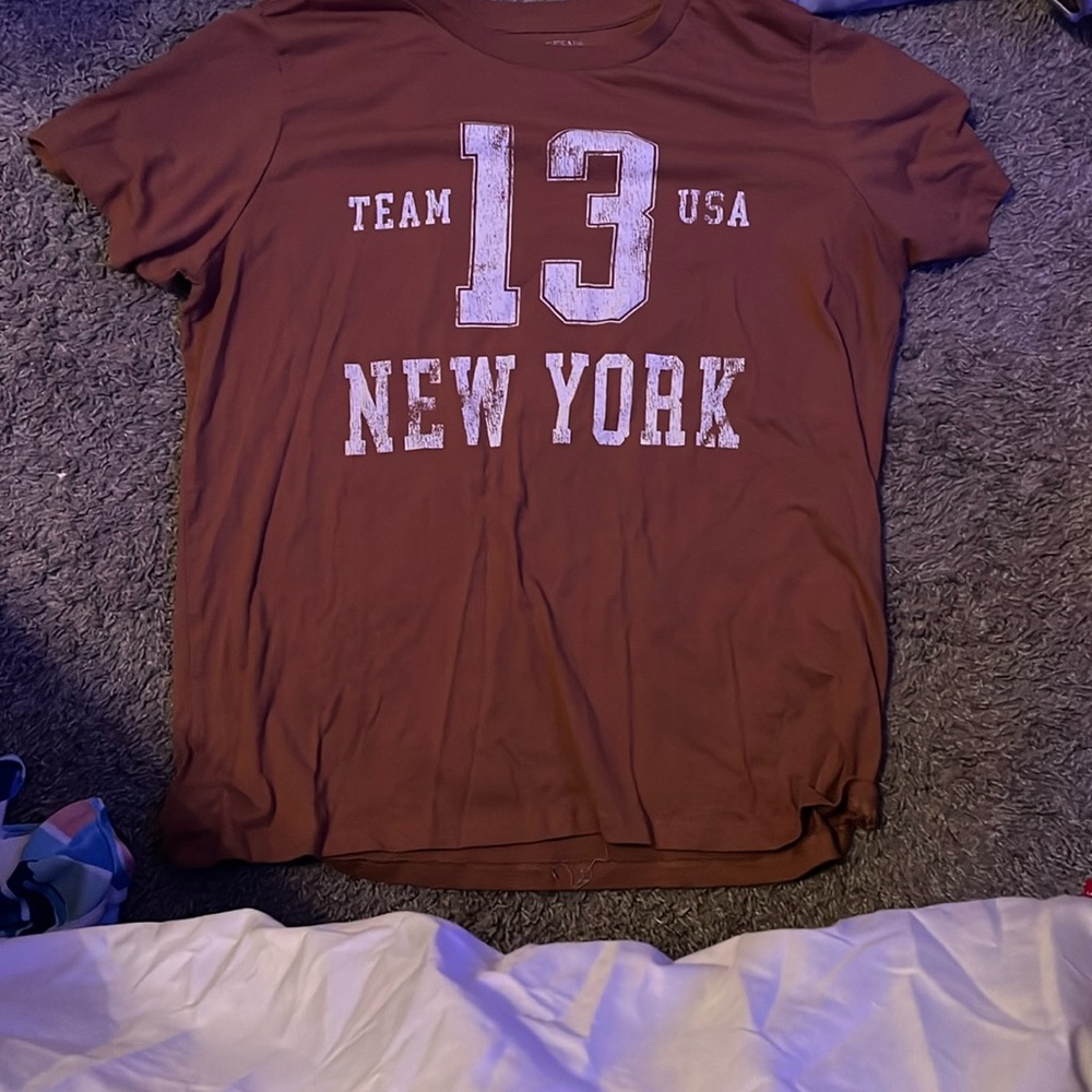 Brown cropped tee